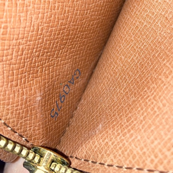 Louis Vuitton Chained Wallet on Chain Purse Monogram Wallet Porte Tresor - Picture 8 of 10